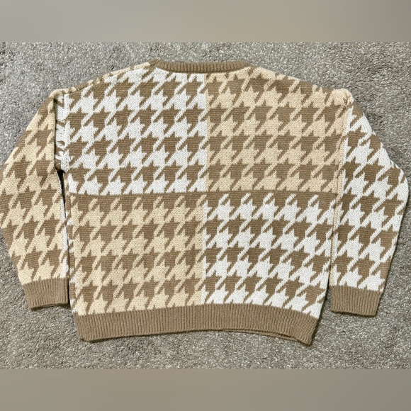 MittoShop Oversized Houndstooth Sweater - Picture 2 of 4
